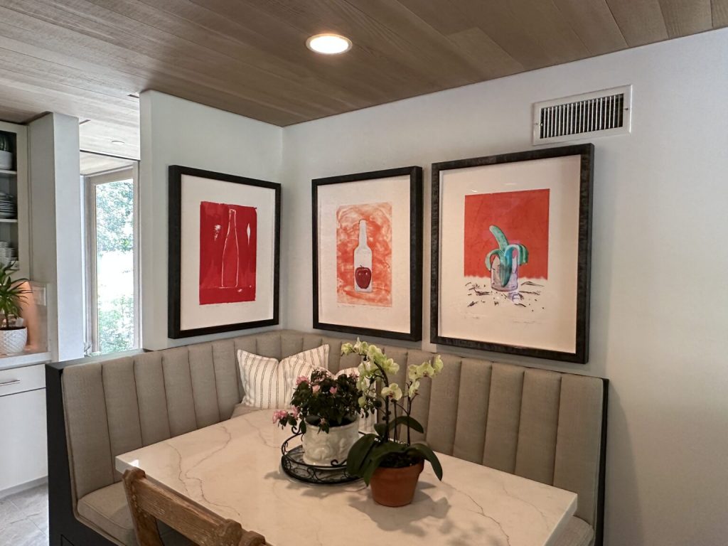 Wholesale frame pictures on a wall in a dining room